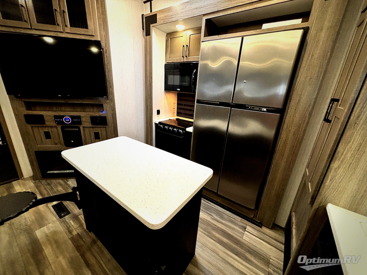 2022 Heartland Road Warrior 375 Photo 14