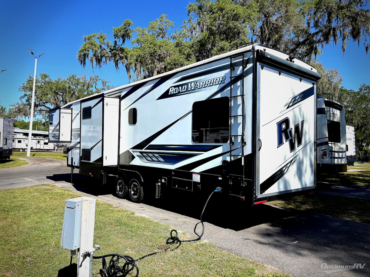 2022 Heartland Road Warrior 375 Photo 3