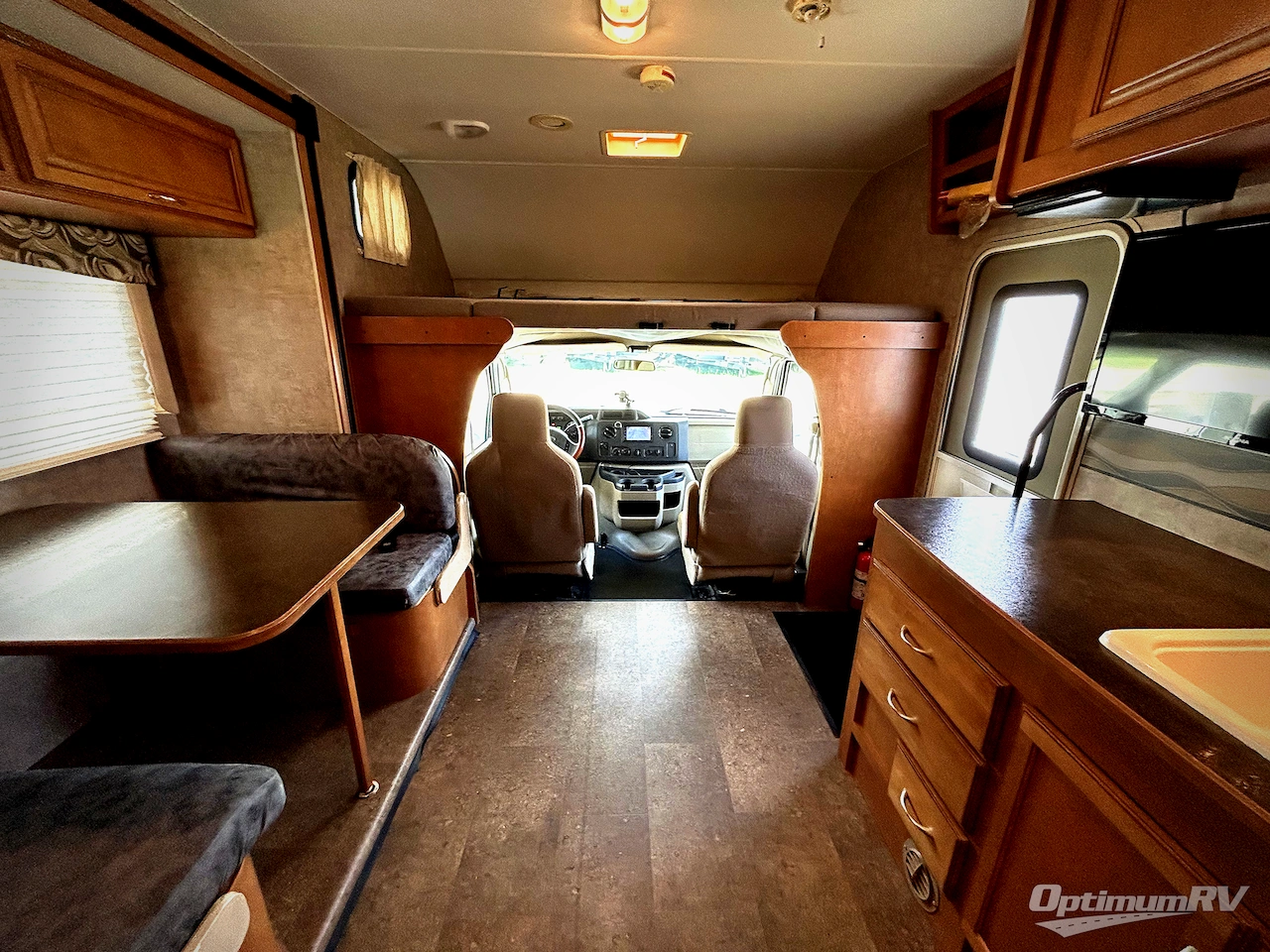 2016 Winnebago Minnie Winnie 27Q Photo 5
