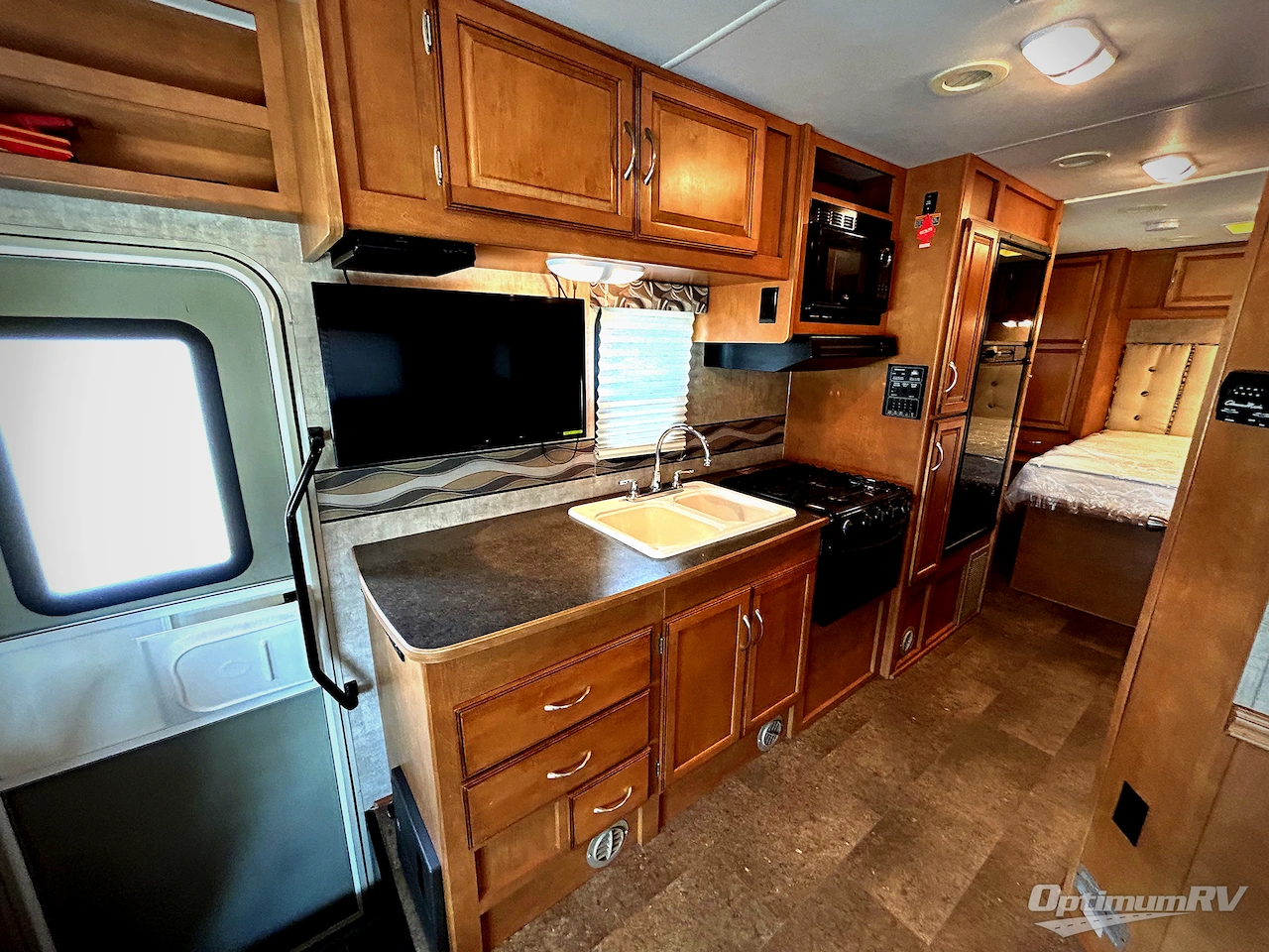 2016 Winnebago Minnie Winnie 27Q Photo 12