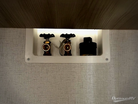 2025 East To West Della Terra 312BH RV Photo 4