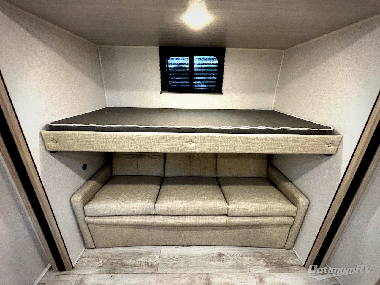 2025 East To West Della Terra 312BH Photo 19