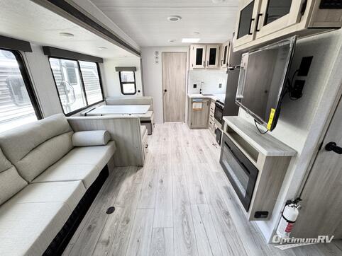 2025 East To West Della Terra 312BH RV Photo 2