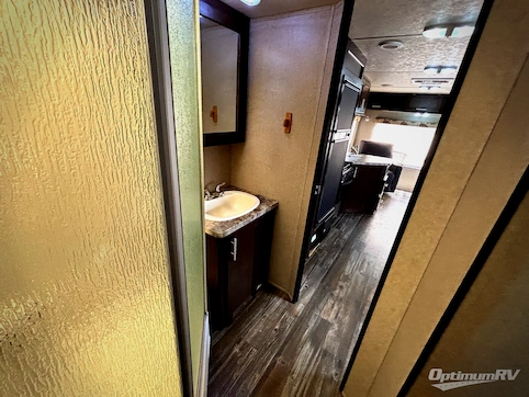 2015 Forest River Cherokee Grey Wolf 26RL RV Photo 3