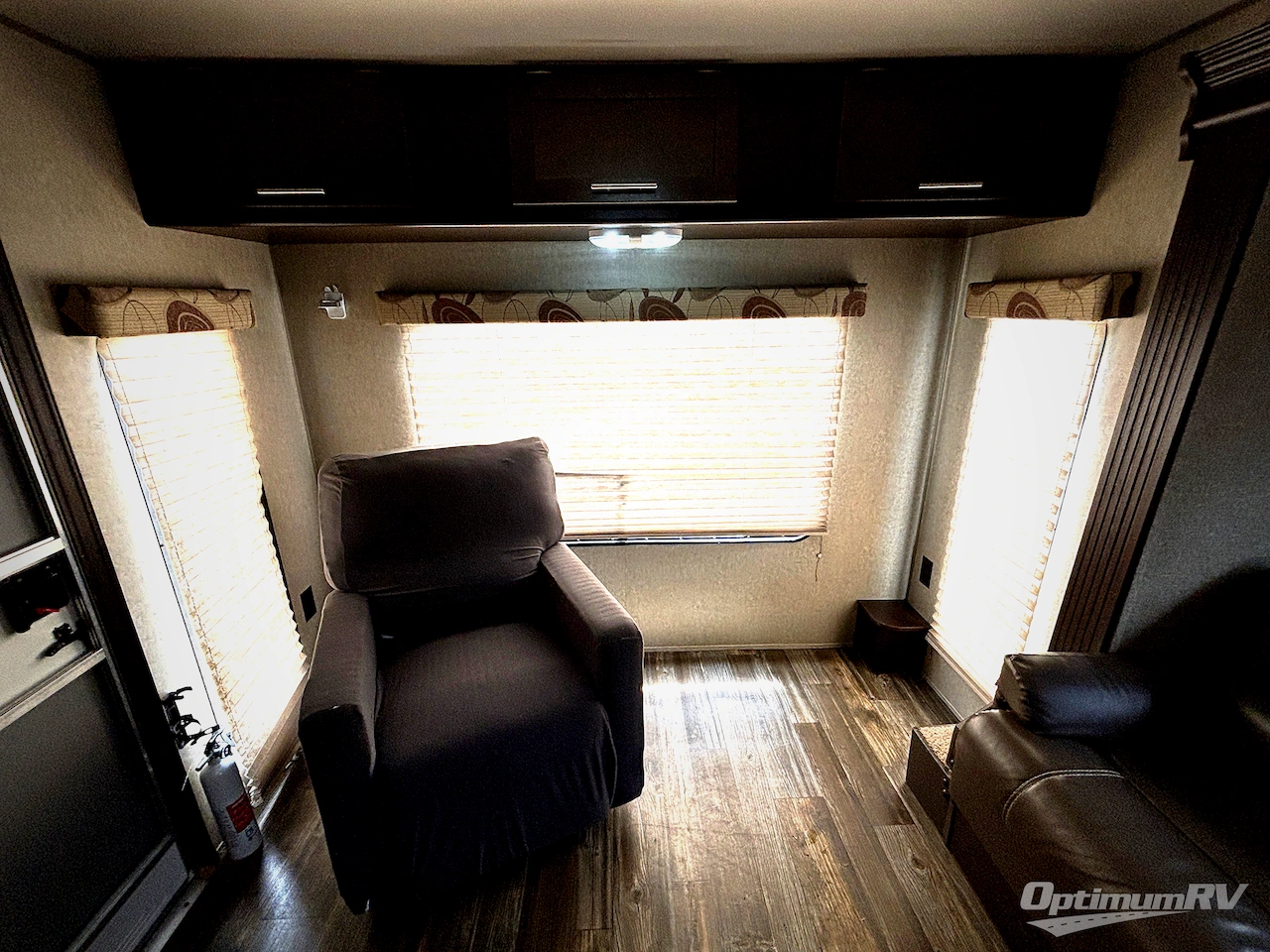 2015 Forest River Cherokee Grey Wolf 26RL Photo 15