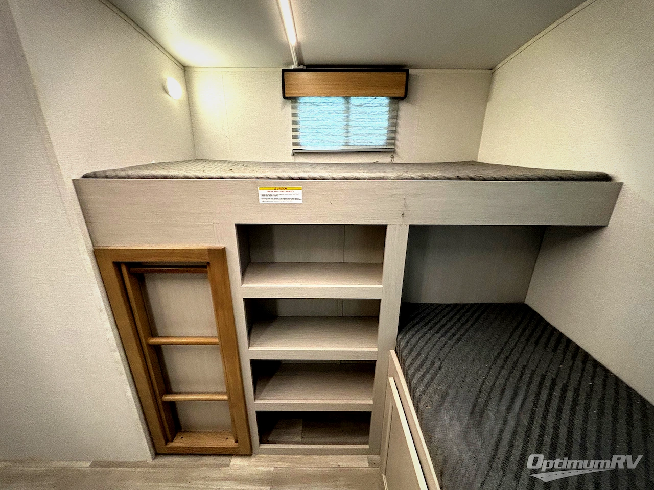 2025 Cruiser Embrace EL32BH Photo 15