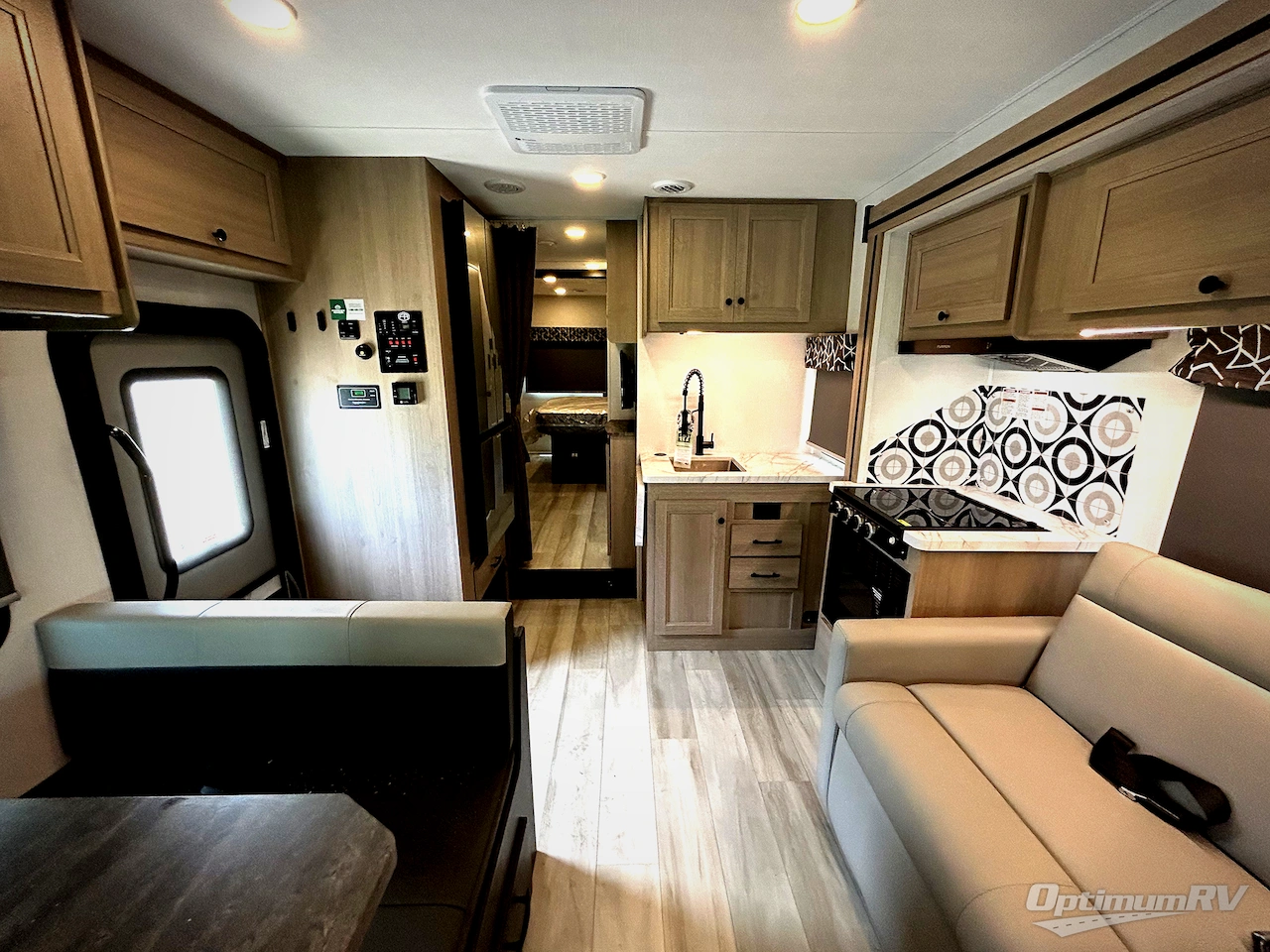 2026 Forest River Sunseeker LE 3250DSLE Ford Photo 4