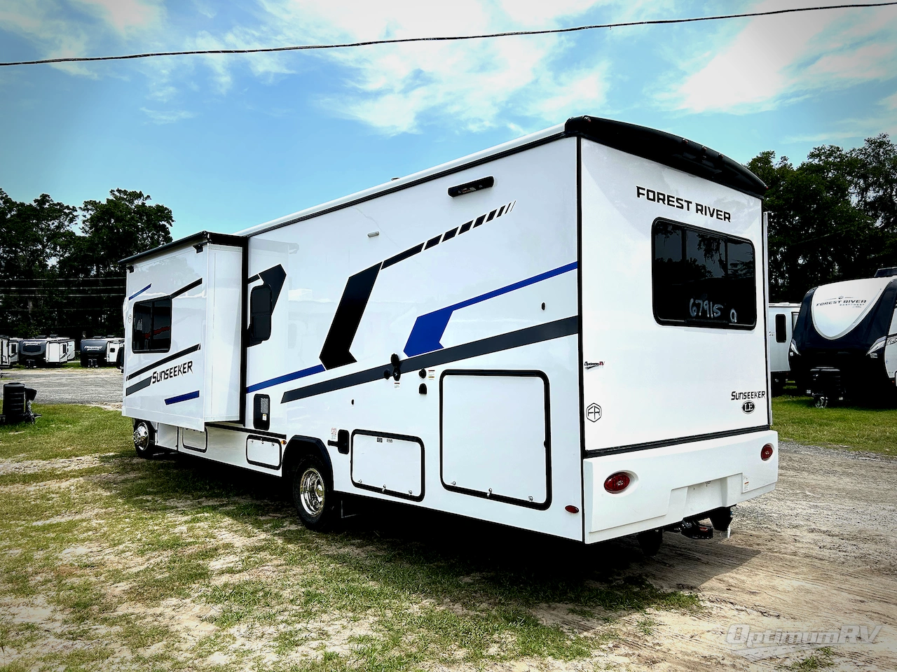 2026 Forest River Sunseeker LE 3250DSLE Ford Photo 3