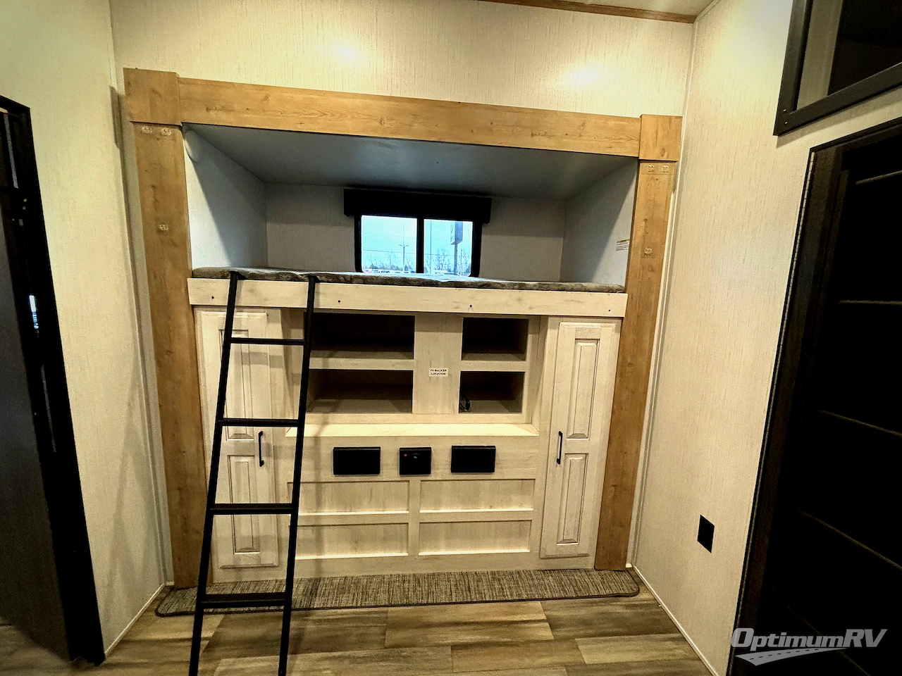 2023 Heartland Bighorn Traveler 37DB Photo 12