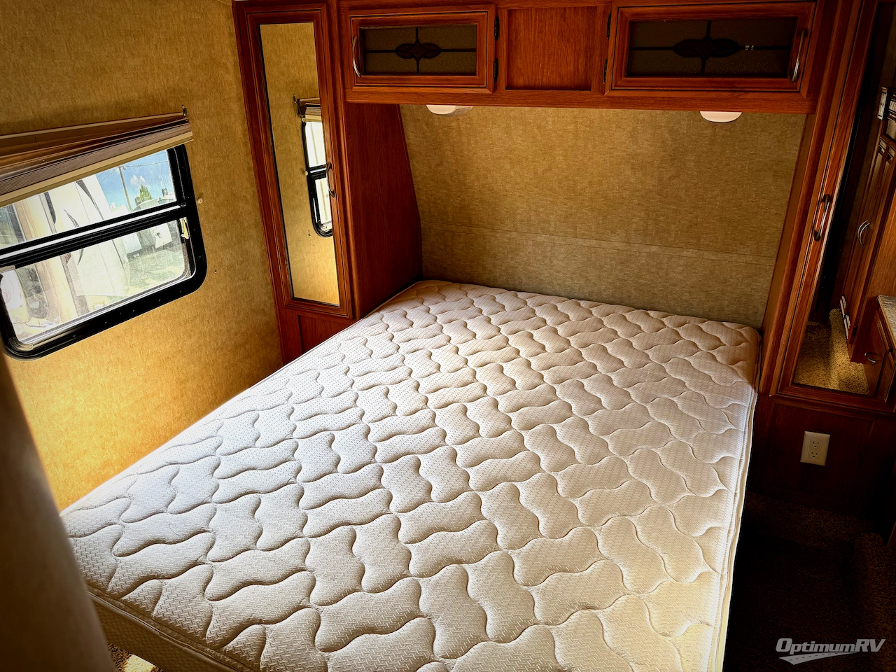 2014 Palomino Sabre Silhouette 281RLDS Photo 12