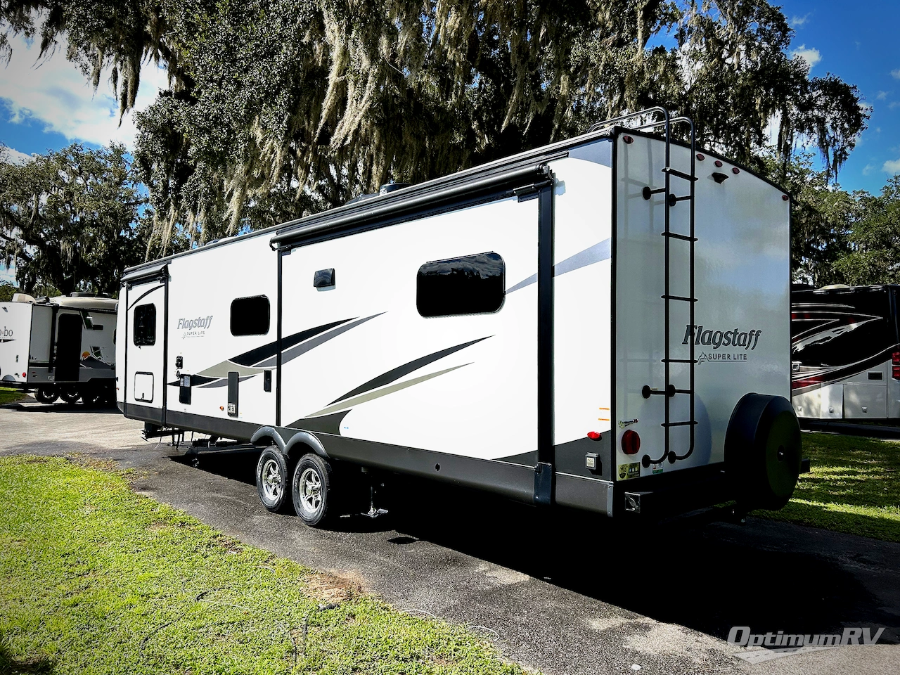 2025 Forest River Flagstaff Super Lite 29RLS Photo 3