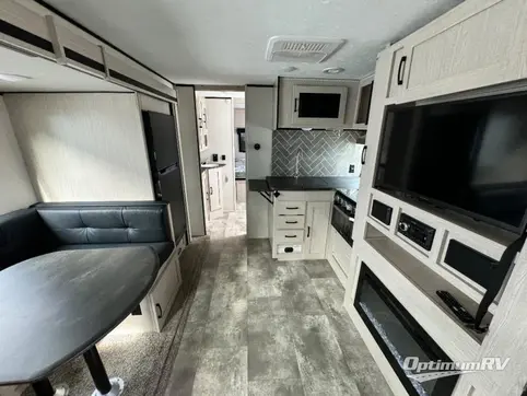 2022 Coachmen Apex Ultra-Lite 266BHS RV Photo 2