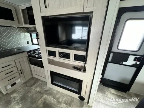 2022 Coachmen Apex Ultra-Lite 266BHS RV Photo 3
