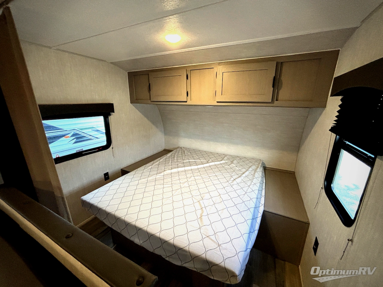 2025 Forest River Viking 5K Series 26BH Photo 10