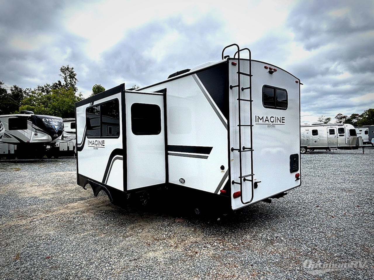 2026 Grand Design Imagine 2300MK Photo 3