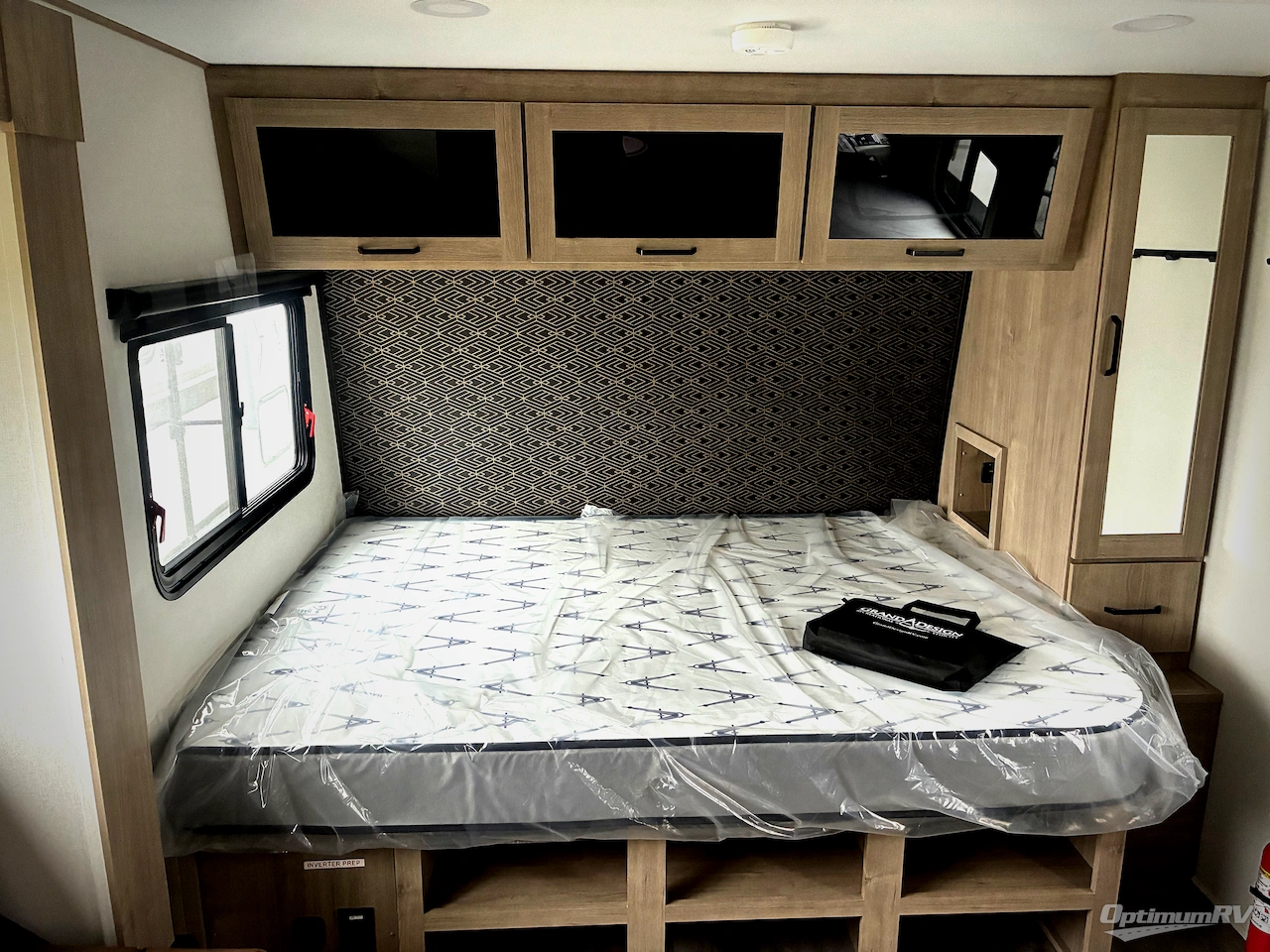 2026 Grand Design Imagine AIM 16MLA Photo 6