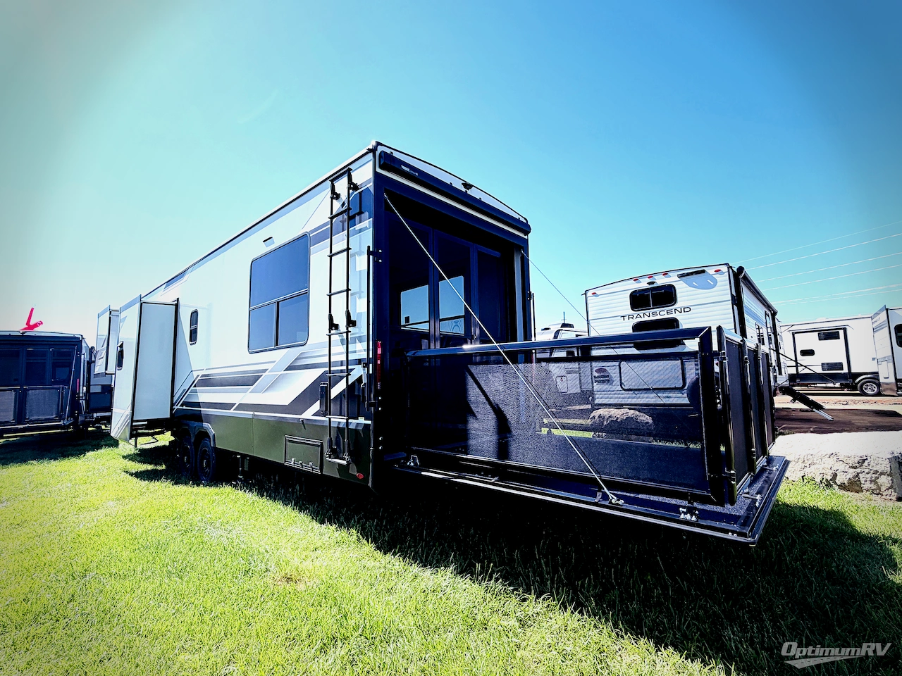 2026 Grand Design Momentum G-Class 350G Photo 3