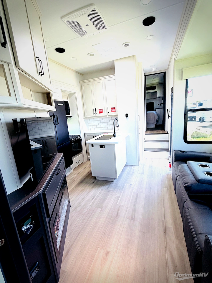 2026 Grand Design Momentum G-Class 350G Photo 6