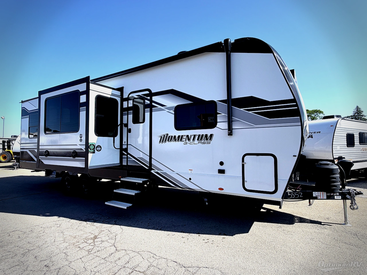 2026 Grand Design Momentum G-Class 29GS Photo 2