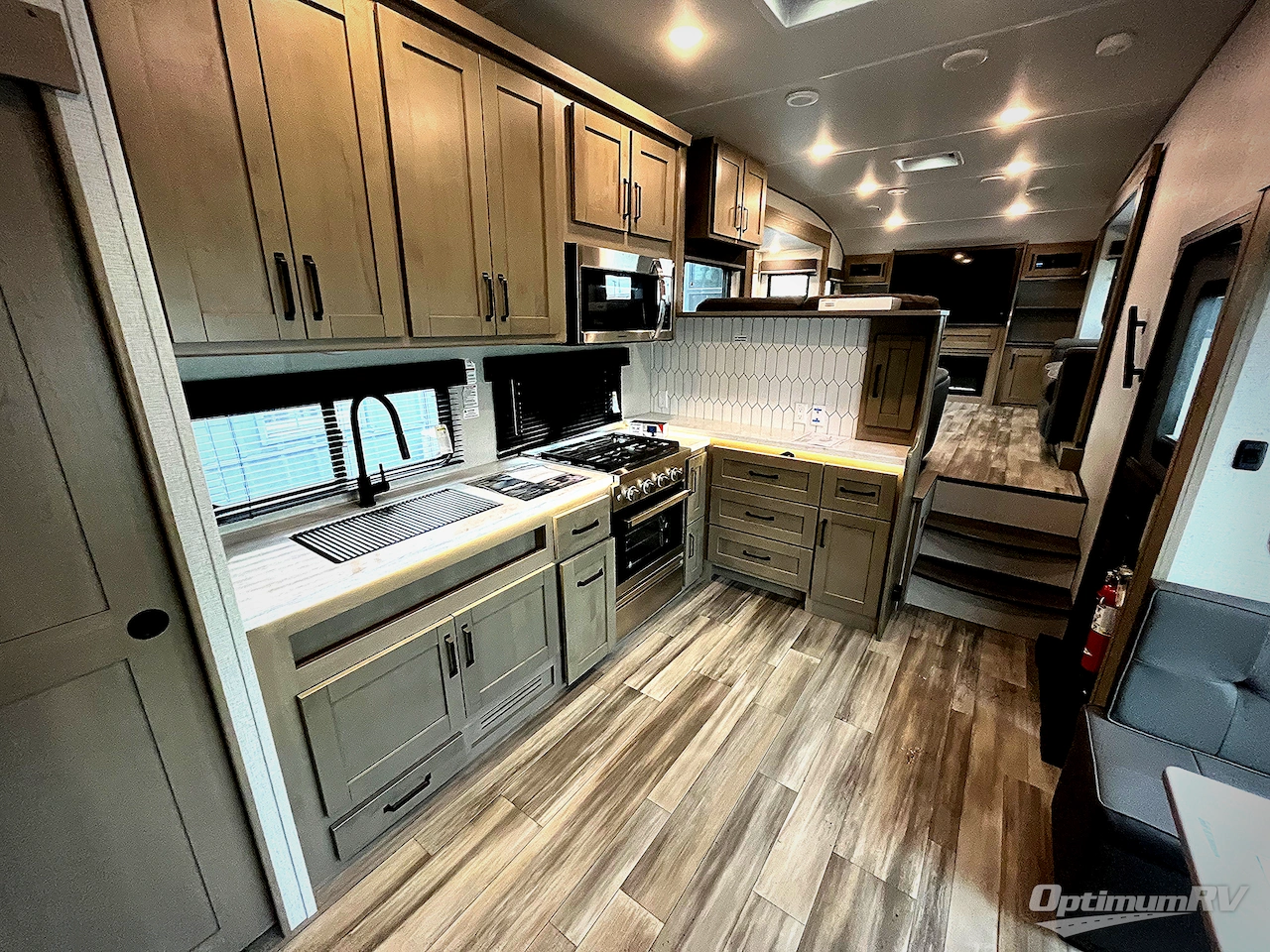 2024 Grand Design Reflection 370FLS Photo 7