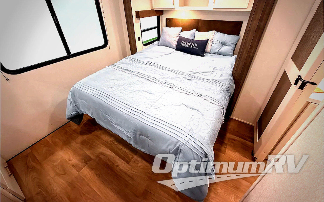 2027 Grand Design Transcend 345DQT Photo 21