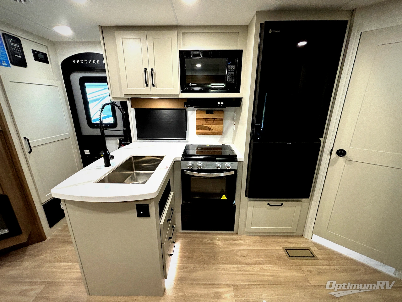 2027 Venture SportTrek Touring Edition STT343VBH Photo 6