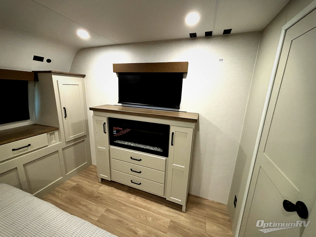 2027 Venture SportTrek Touring Edition STT343VBH Photo 10