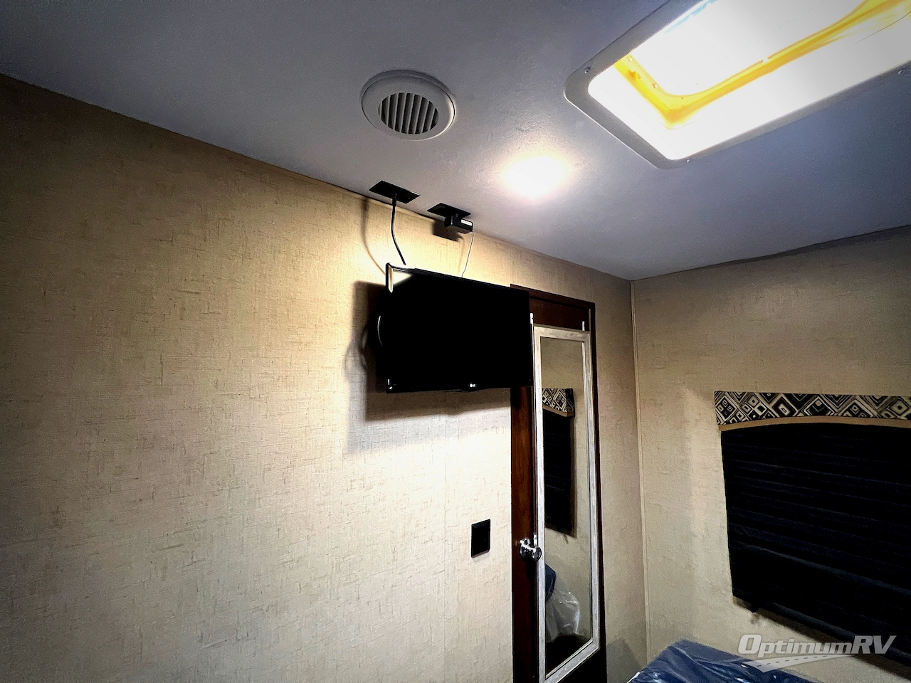 2018 Venture SportTrek 251VRK Photo 23