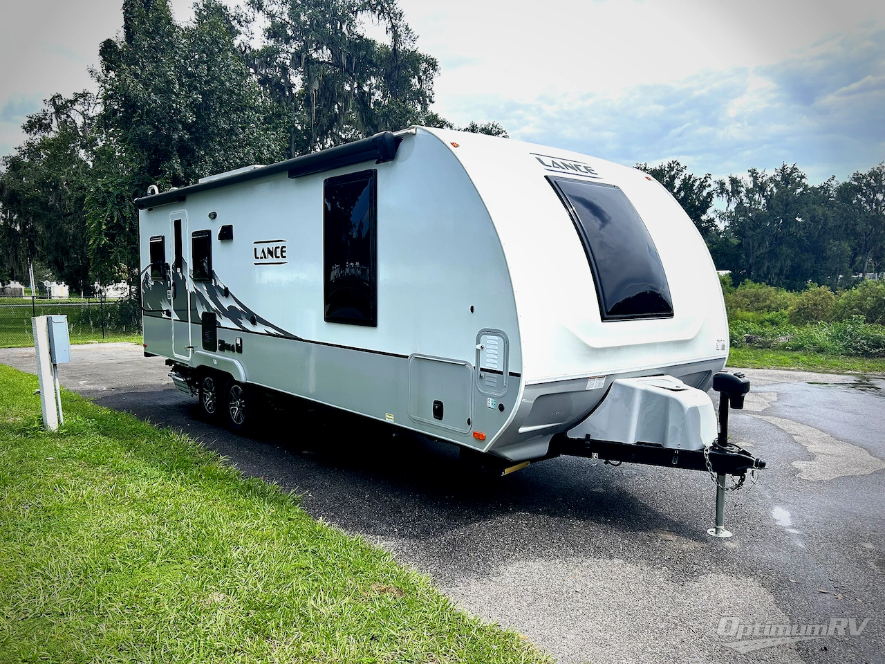 2025 Lance Lance Travel Trailers 2255 Photo 1