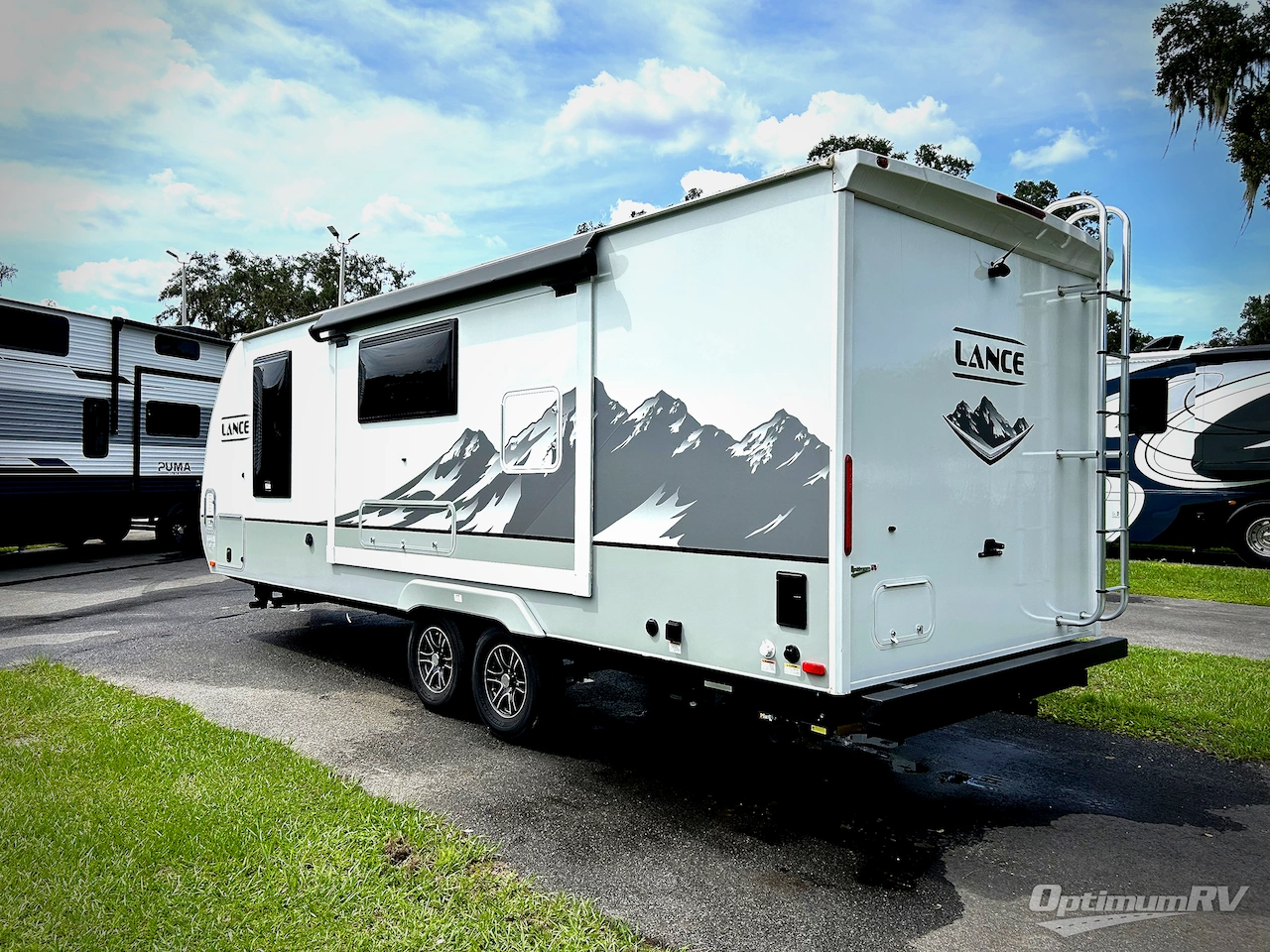 2025 Lance Lance Travel Trailers 2255 Photo 3