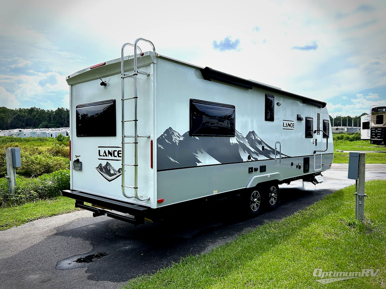 2025 Lance Lance Travel Trailers 2465 Photo 2