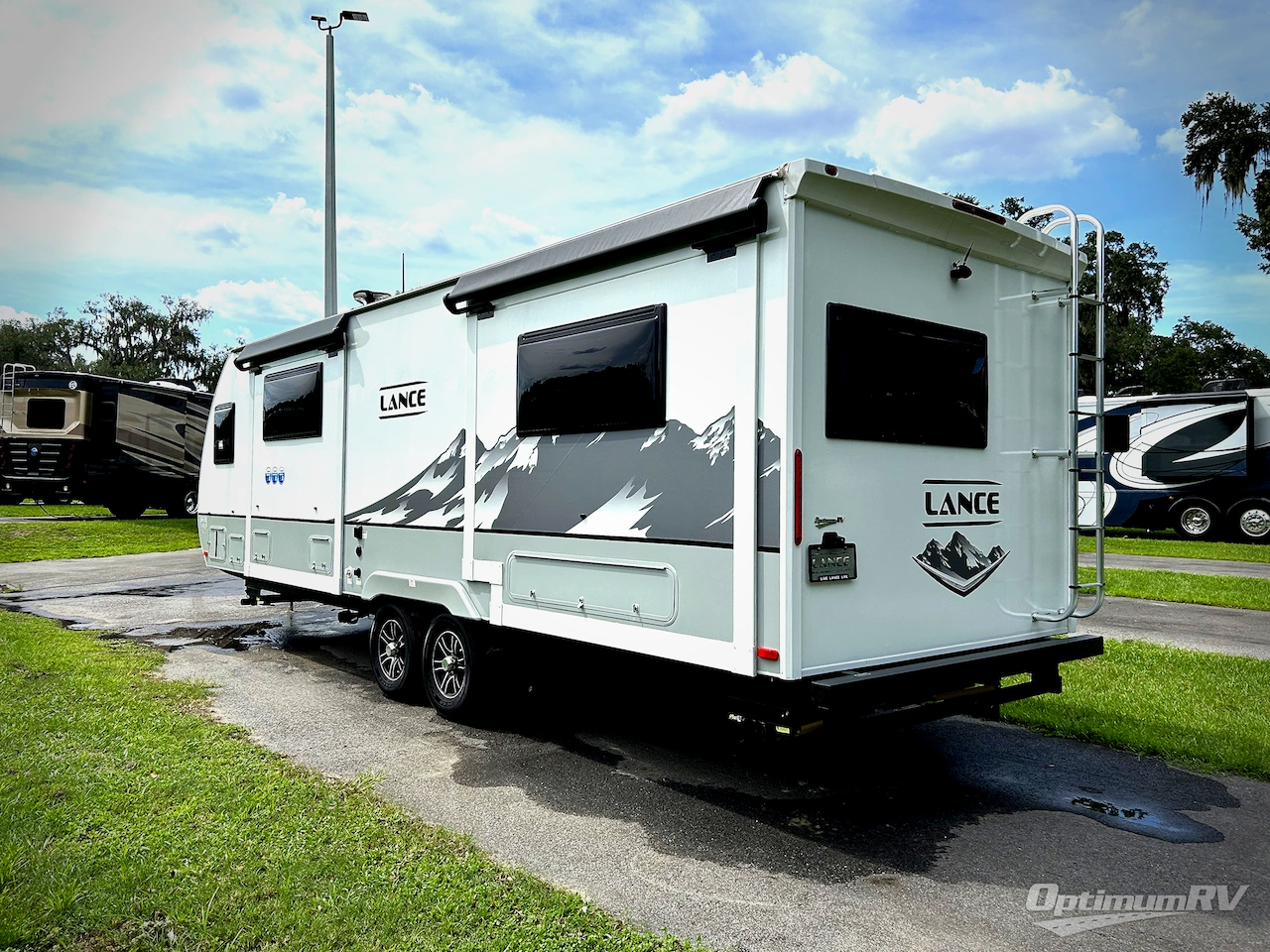 2025 Lance Lance Travel Trailers 2465 Photo 3