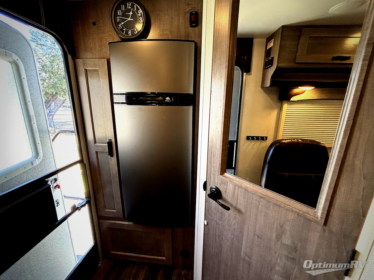 2021 Lance Lance 1475 Photo 11