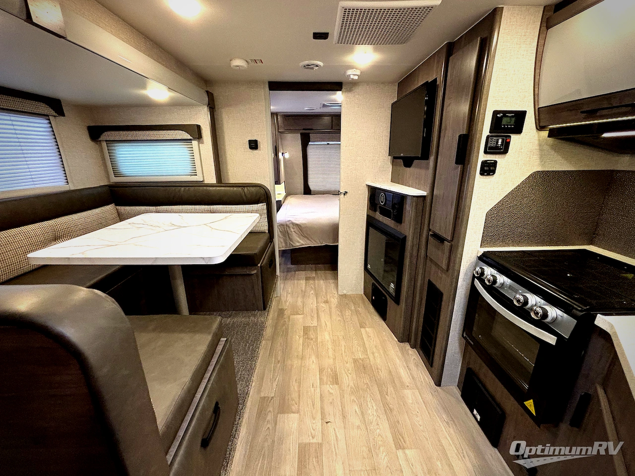 2026 Lance Lance Travel Trailers 2255 Photo 4