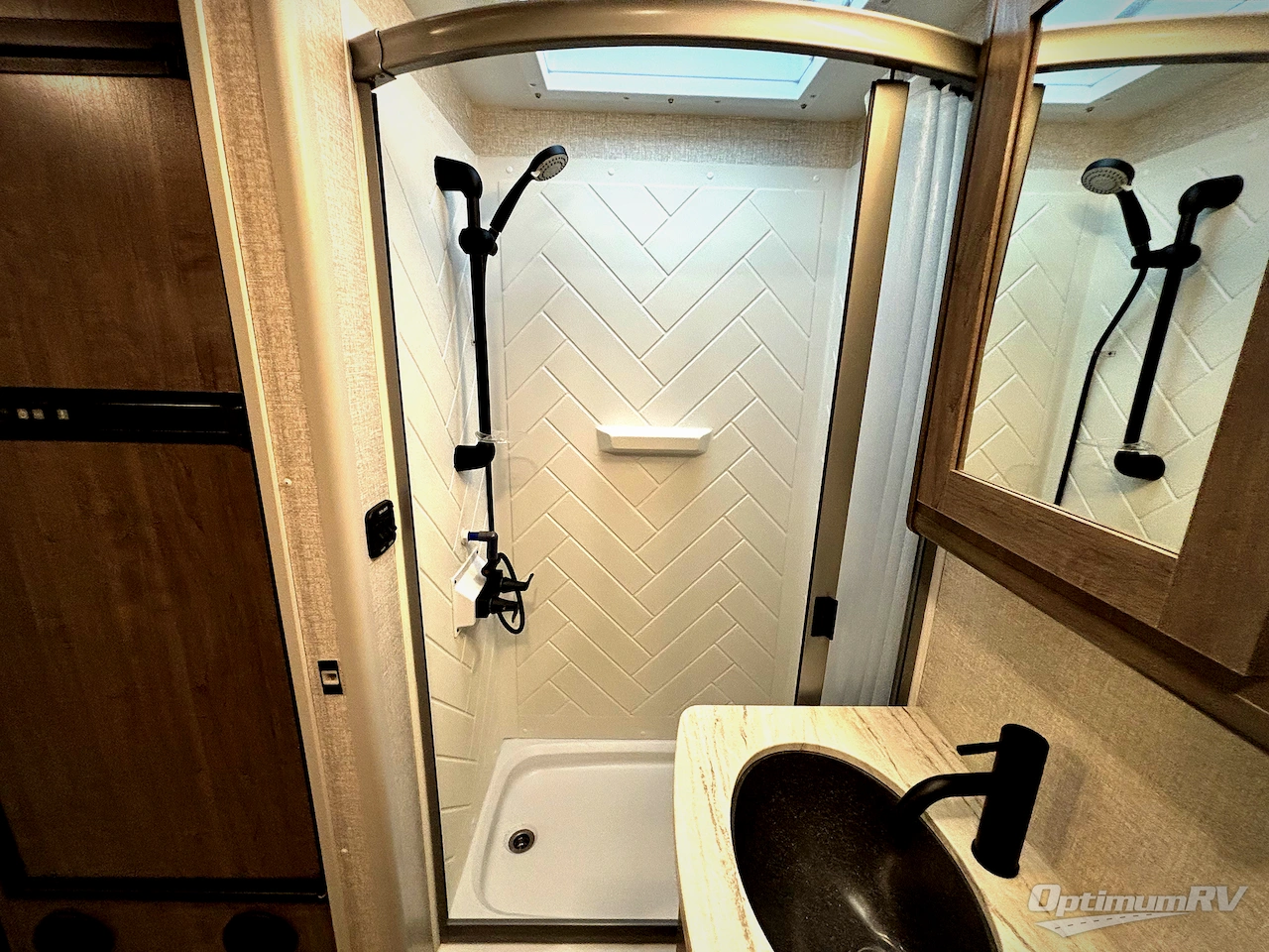 2022 Lance Lance Travel Trailers 1985 Photo 13