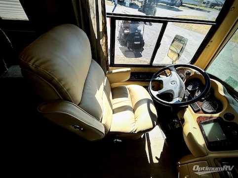 2008 Damon Astoria Pacific Edition 3772 RV Photo 2