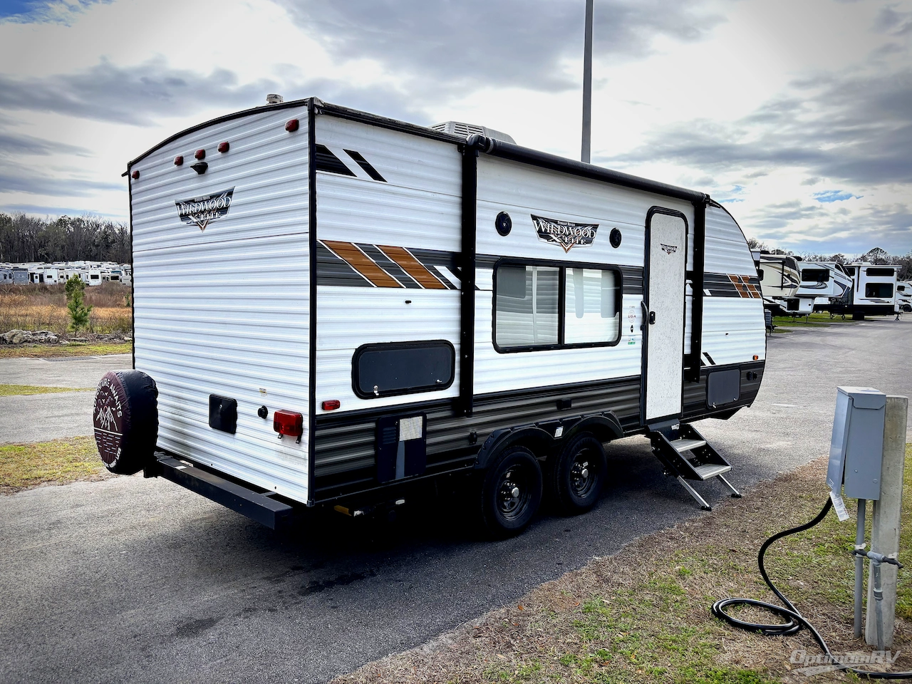 2020 Forest River Wildwood X-Lite 171RBXL Photo 2