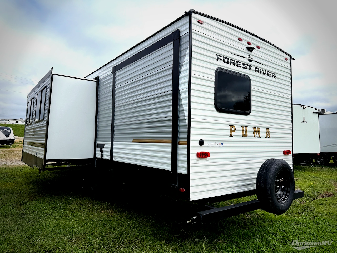 2026 Palomino Puma Camping Edition 305BHCE Photo 3