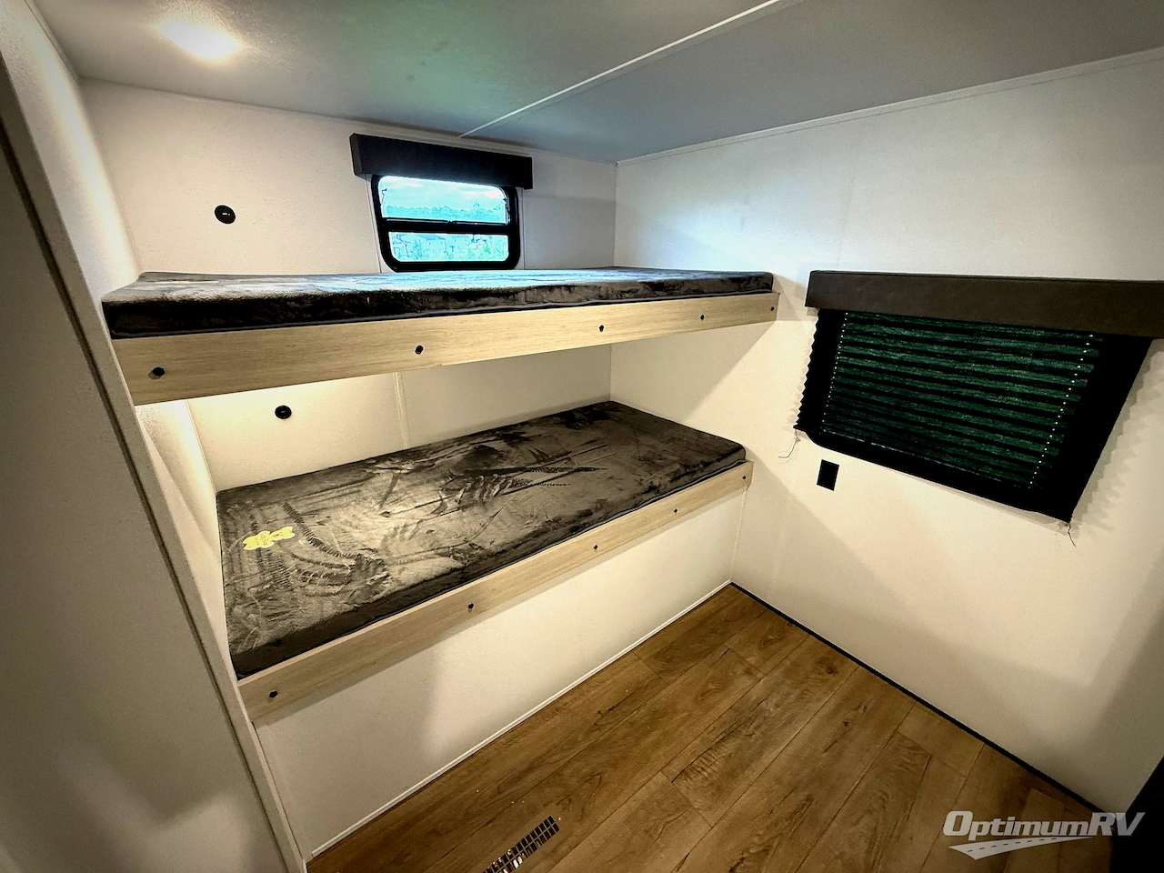 2026 Palomino Puma Camping Edition 305BHCE Photo 15