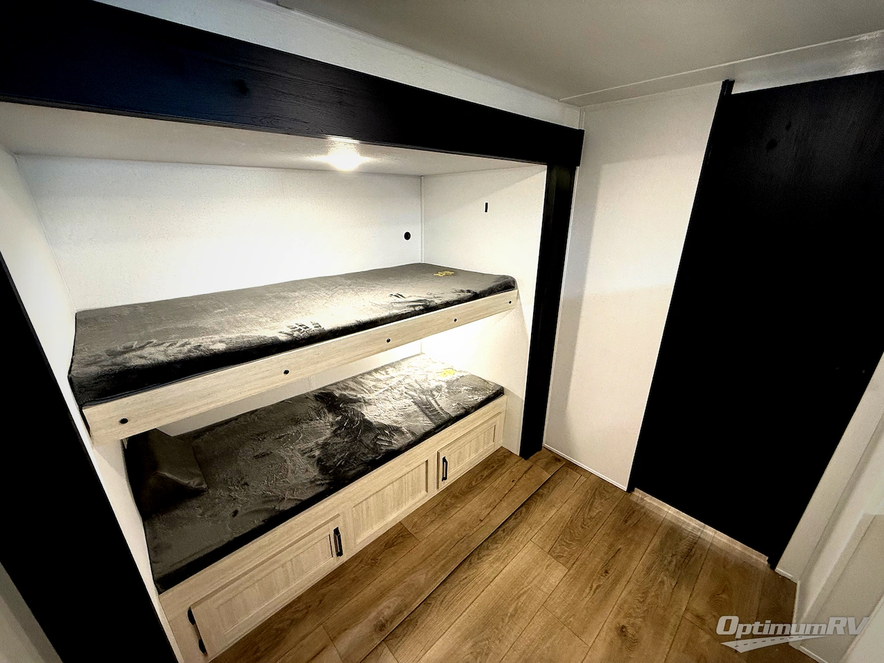 2026 Palomino Puma Camping Edition 305BHCE Photo 16