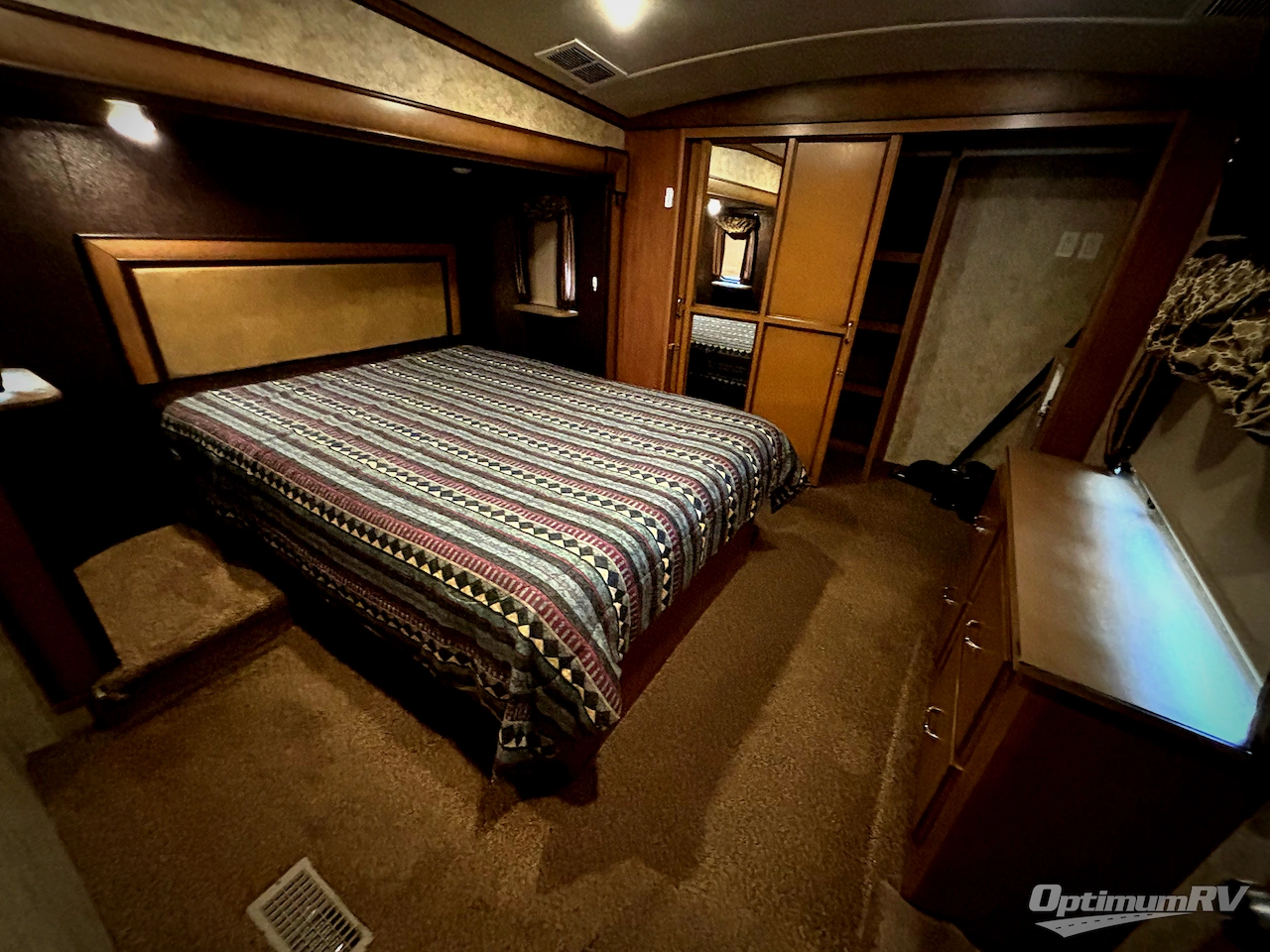 2015 Forest River Cedar Creek 36CKTS Photo 8