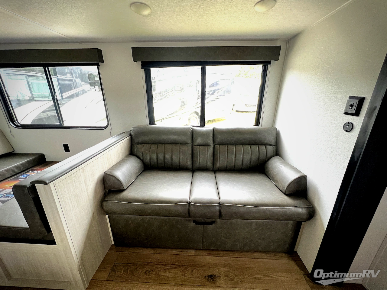 2026 Palomino Puma Camping Edition 304BHCE Photo 6