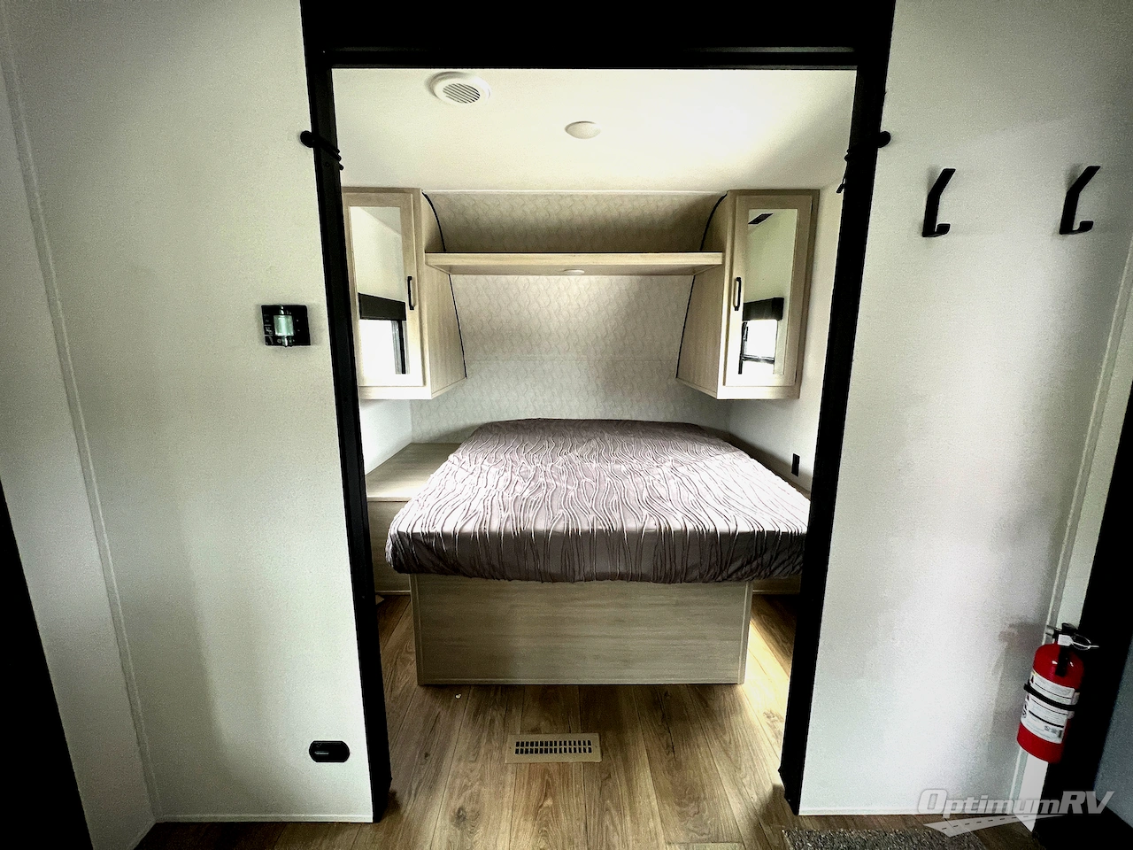 2026 Palomino Puma Camping Edition 304BHCE Photo 13
