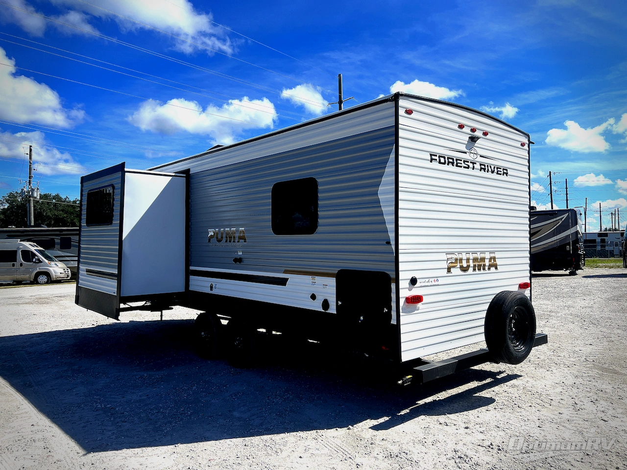 2026 Palomino Puma Camping Edition 211FKCE Photo 2