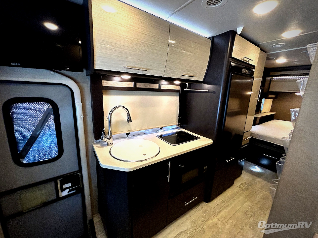 2016 Thor Compass 23TR Photo 11