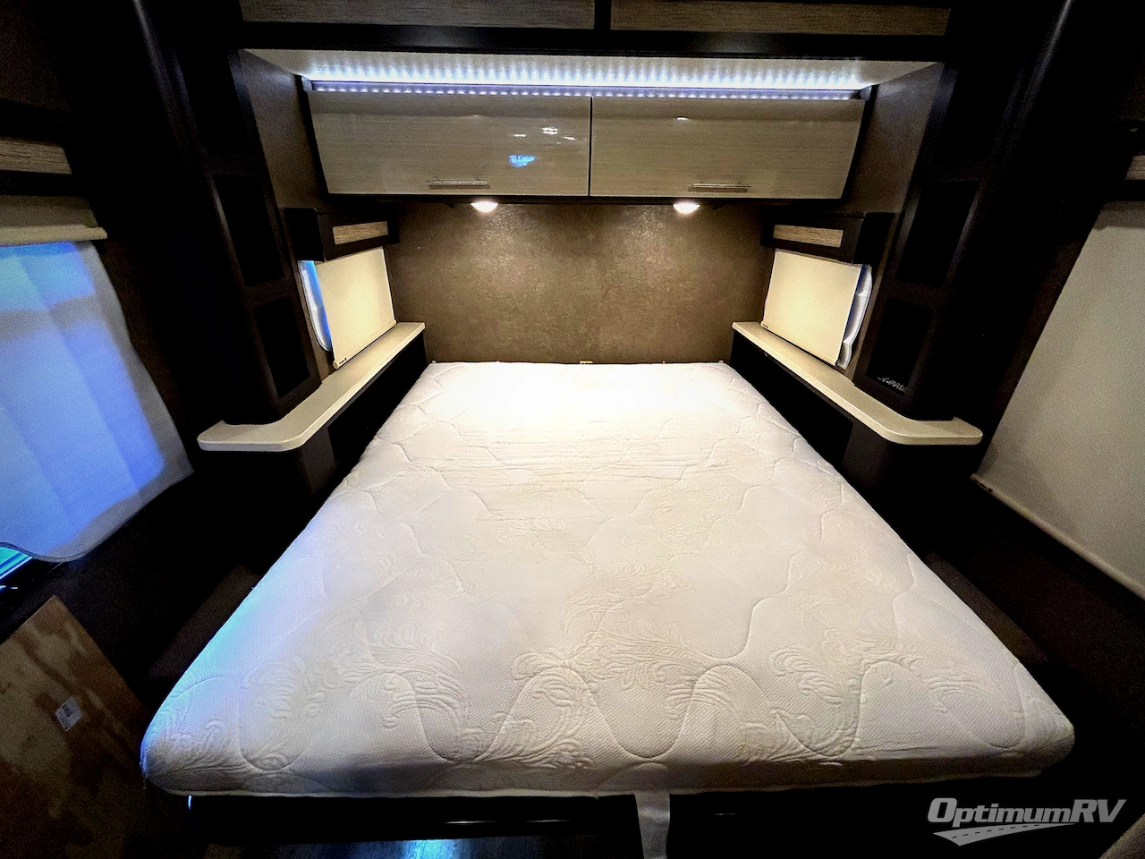 2016 Thor Compass 23TR Photo 15