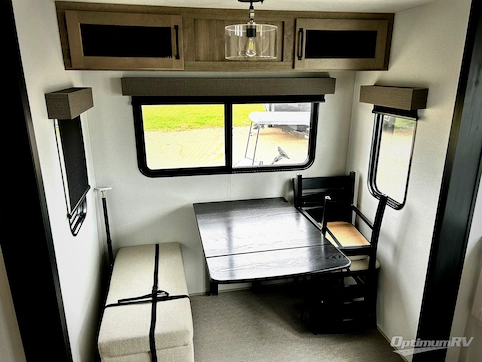 2025 Palomino Puma Destination 420LFT RV Photo 3