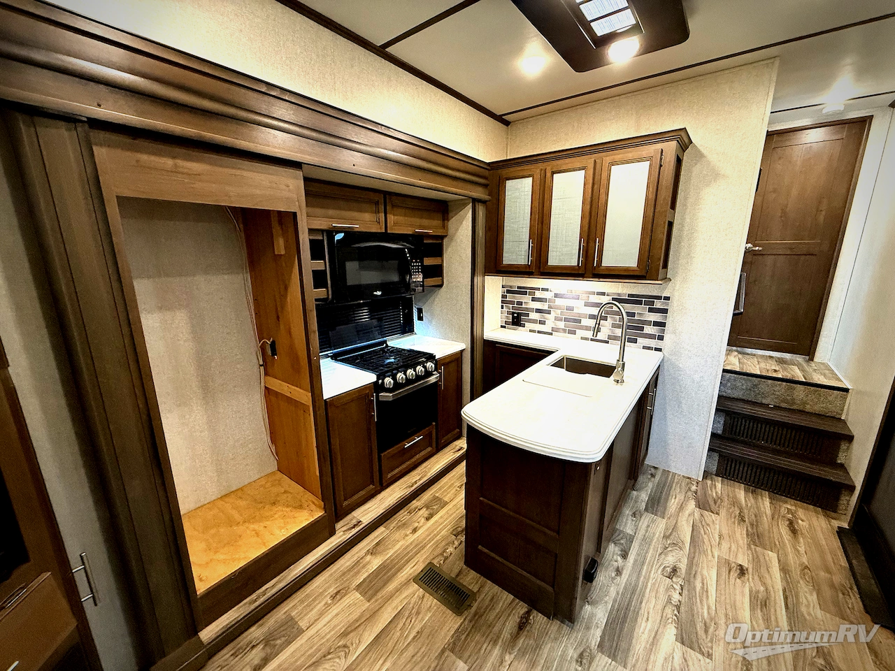 2020 Keystone Cougar 353SRX Photo 8