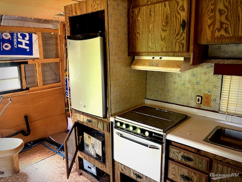 1984 Heartland Wilderness 21 RV Photo 3