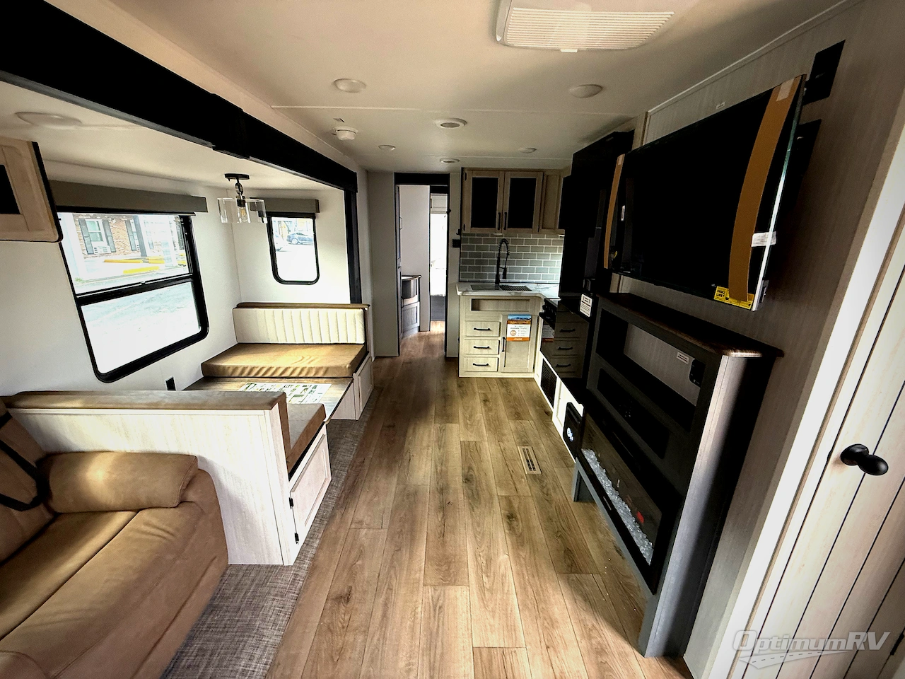 2026 Palomino Puma 337BH Photo 4